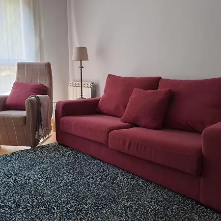 En El Centro Con Garaje Directo. *